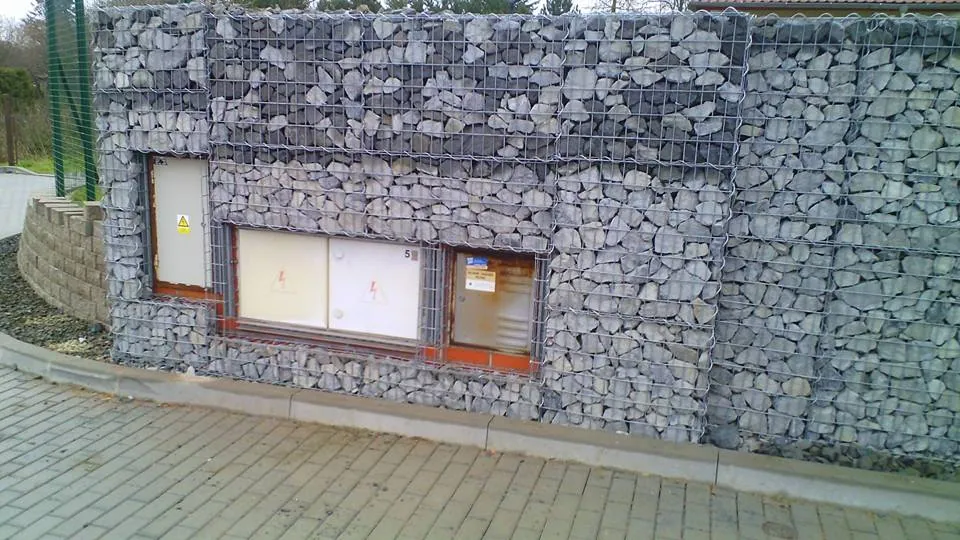 Gabionový plot Benešov u Prahy — fotografie 3